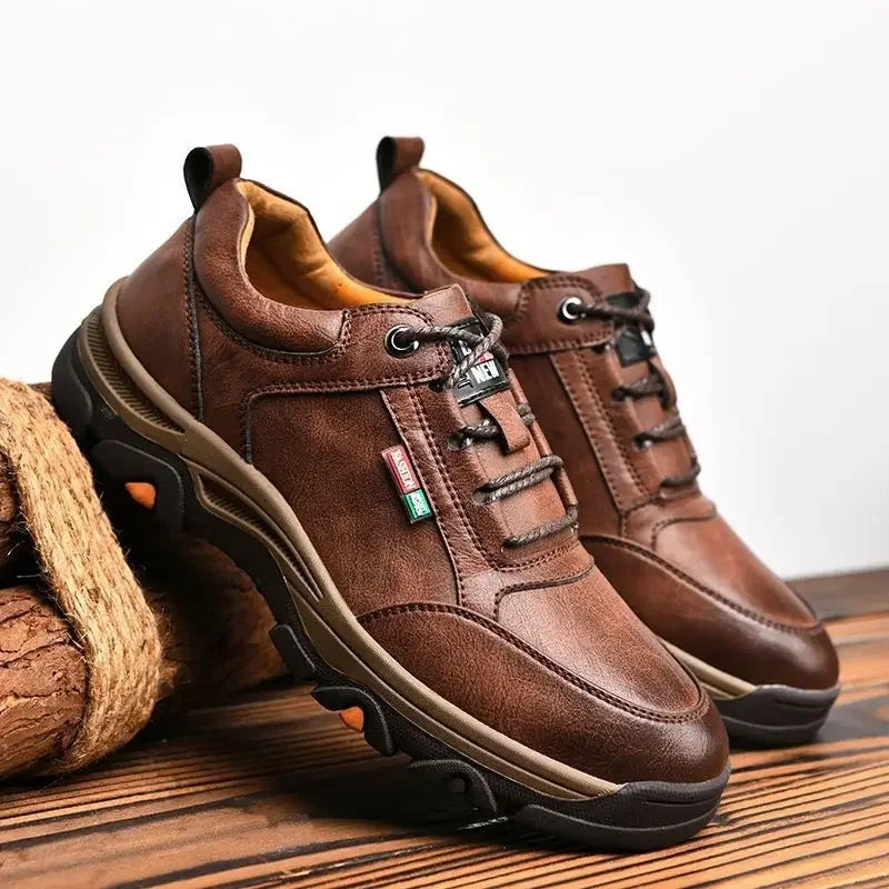 Men’s Casual Outdoor Sneakers – Retro Leather Business & Walking Shoes Non-Slip Comfort