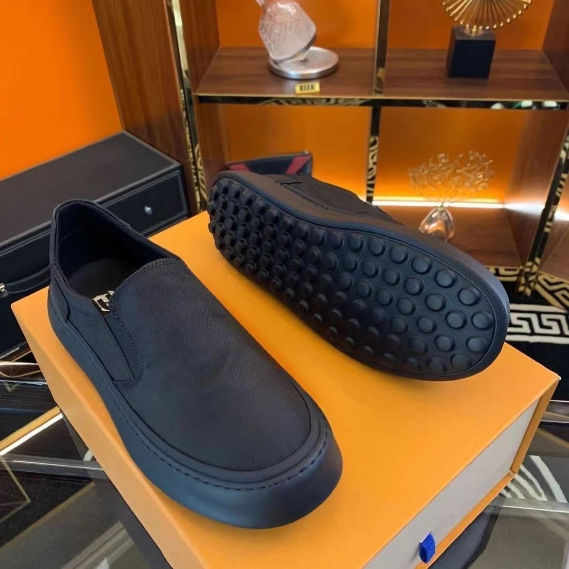 2025 Men’s Spring Summer Ice Silk Casual Shoes – Breathable Slip-On Sneakers with Platform Sole | Lightweight Trendy Board Shoes