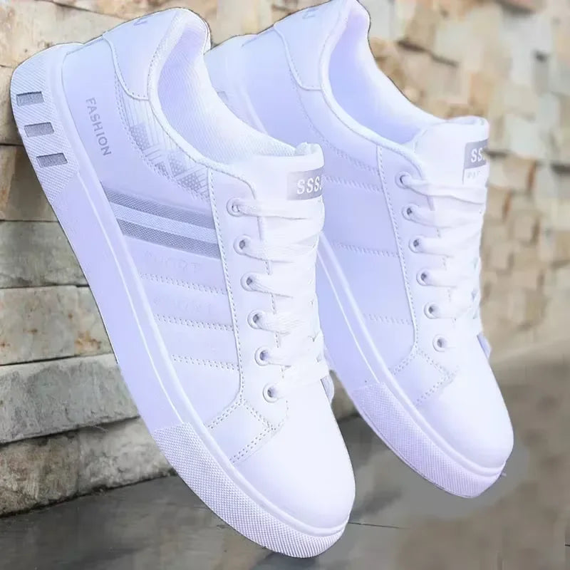 Men’s Flat Sports Shoes 2025 – Stylish Outdoor Sneakers for Spring & Autumn, Fashionable Vulcanized Casual Shoes