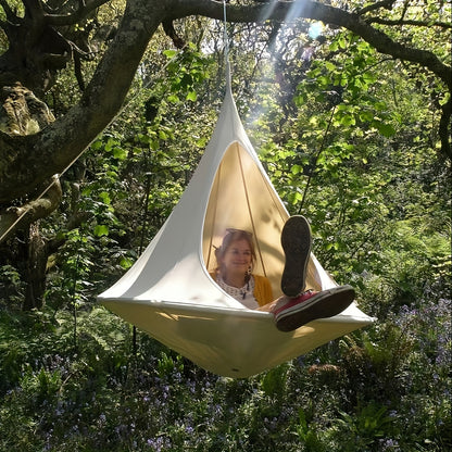 [Cozy Butterfly Swing Hammock Chair] Portable Butterfly-Shaped Swing Hammock - Cozy Outdoor Hanging Rope Chair with Wooden Frame & Metal Hardware, Ideal for Camping & Garden Leisure, Easy-Clean Non-Woven Material, Hammocks fo