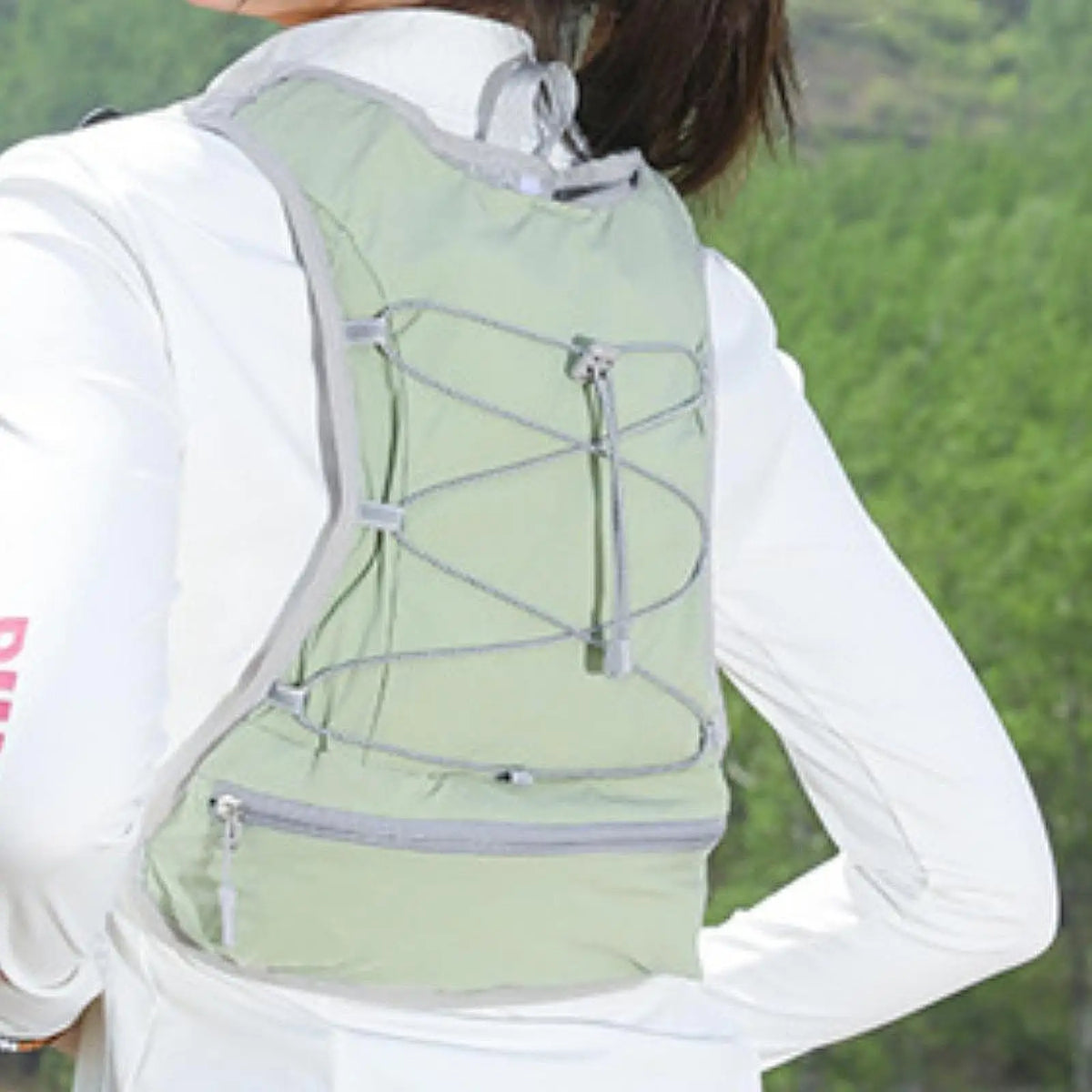 Hydration Vest Pack Backpack with Water Bladder Multi Pockets for Trail Race Mountaineering Lightweight Outdoor Running Gear