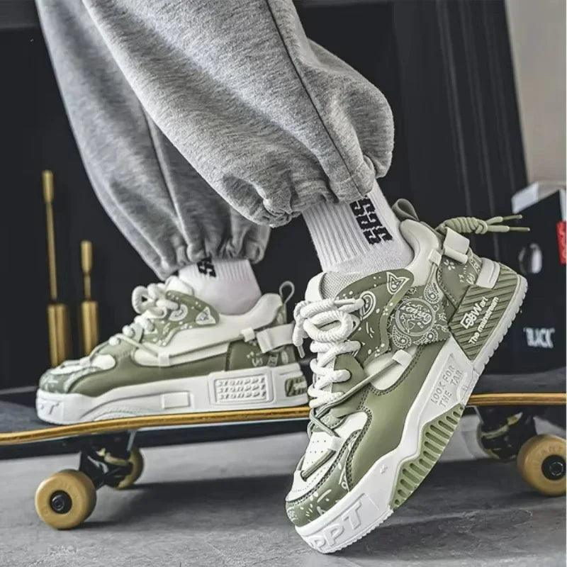 Men’s Casual Sneakers – Outdoor Fashion Vulcanized Shoes with Breathable Platform Design (Spring & Walking Comfort)