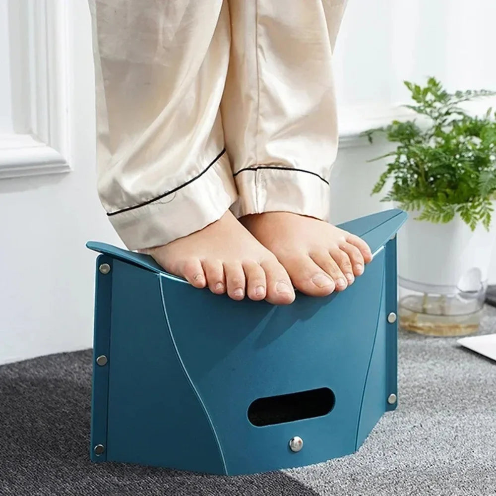 Lightweight Plastic Portable Folding Stool Outdoor Chairs Portable Stool for Camping Storage Stool Storage Stool Folding Chair