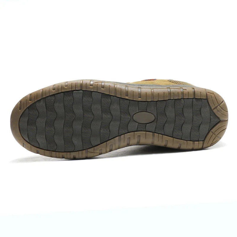 Men’s Durable Hiking Shoes – High Traction Trail Sneakers for Trekking & Outdoor Adventures