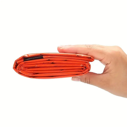 Emergency Sleeping Bag Ultra Waterproof Mylar Thermal Blankets Lightweight Survival Sleeping Bag Keep Warm for Camping Hiking