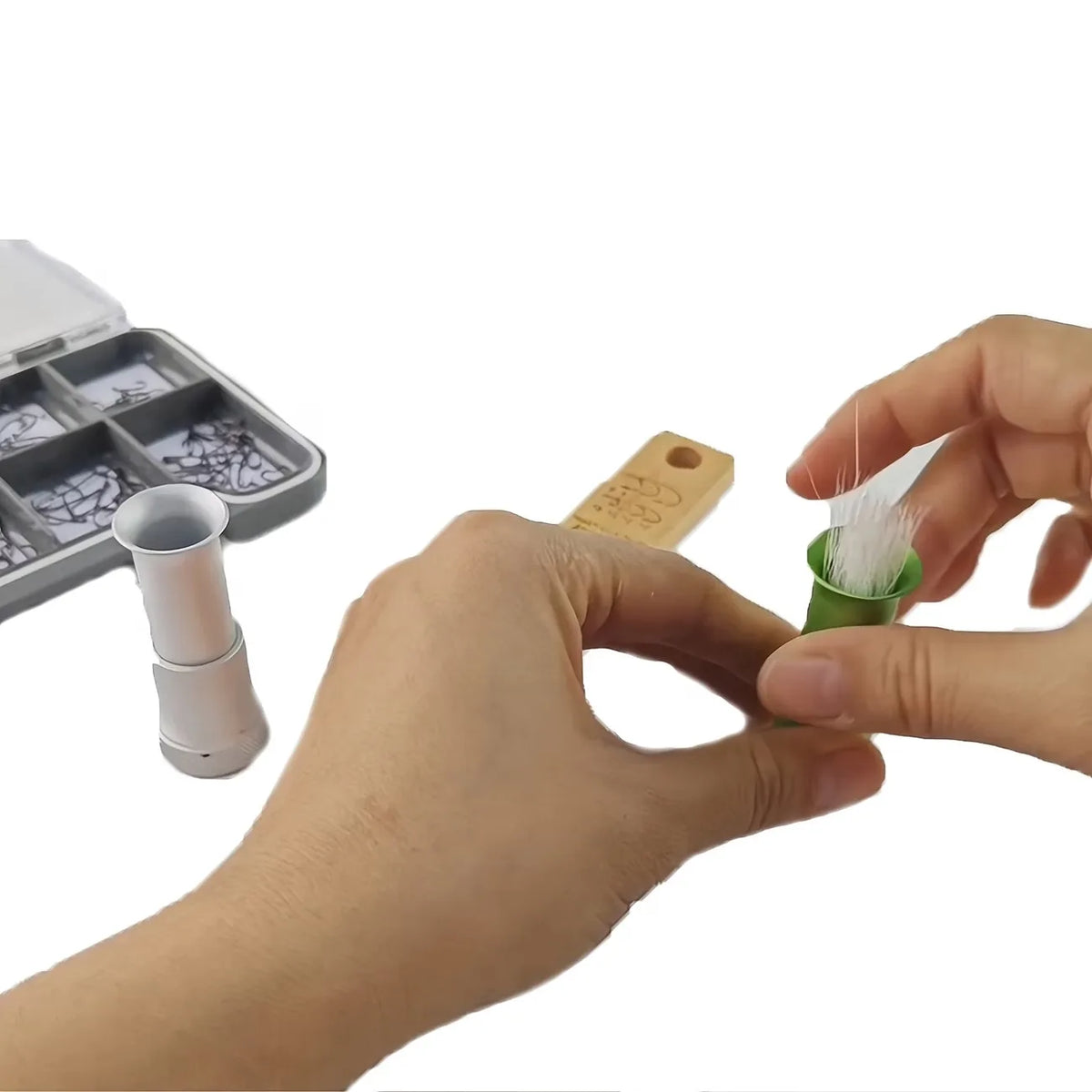 Aventik Hair Stacker and Hook Size Gauge