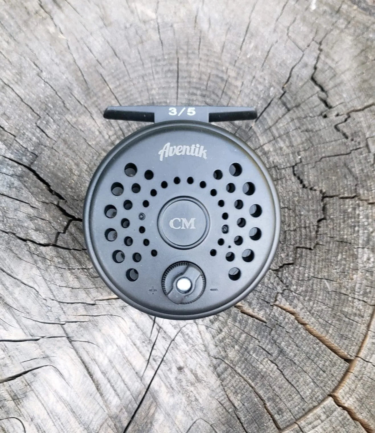 Aventik CM Click and Pawl Graphite Fly Reel