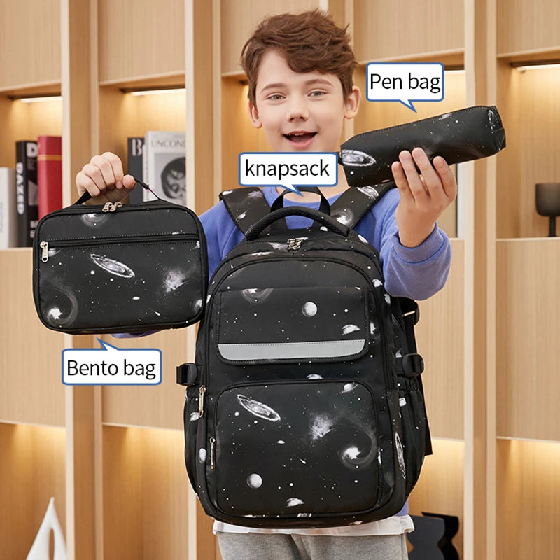 Children's backpacks for boys, grades 1 to 3 to 6, boys, primary school students, new model, reducing burden, protecting the spi
