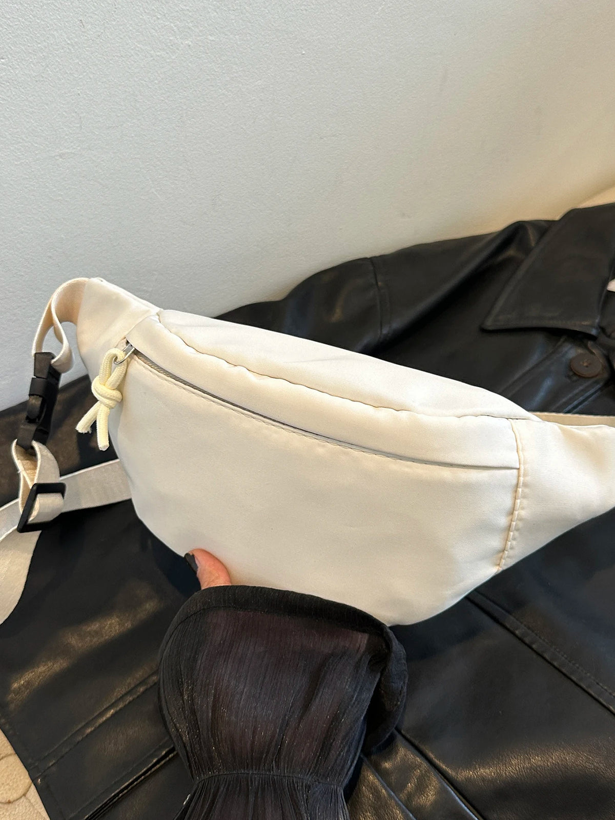 Fanny Pack Women Men Waist Bag Sports Traveling Workout Casual Crossbody Bags Holder Sling Bag Chest Bag