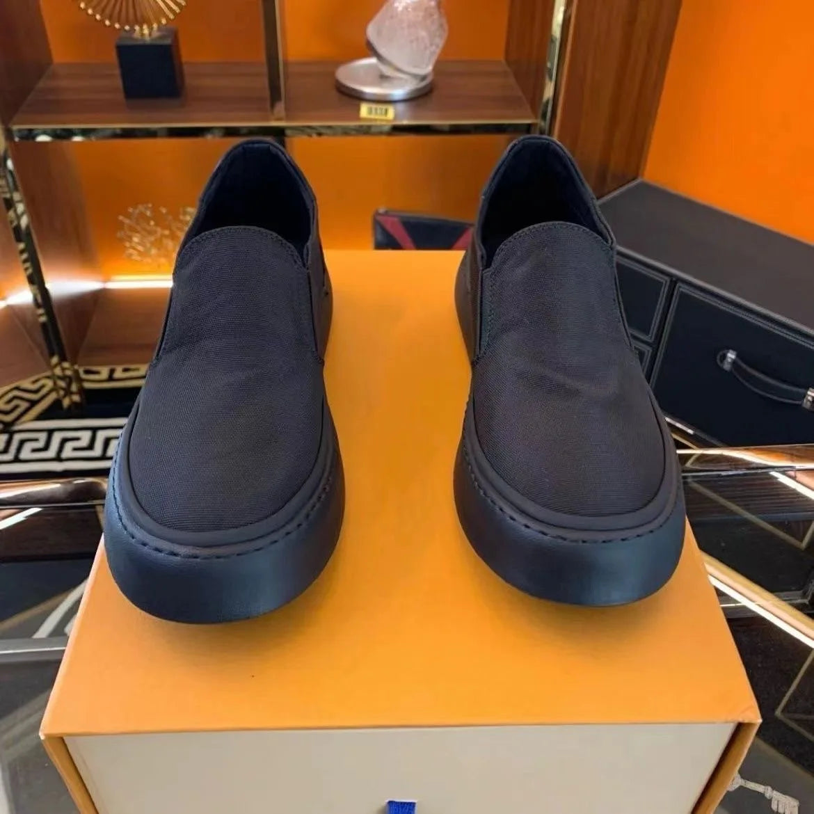 2025 Men’s Spring Summer Ice Silk Casual Shoes – Breathable Slip-On Sneakers with Platform Sole | Lightweight Trendy Board Shoes