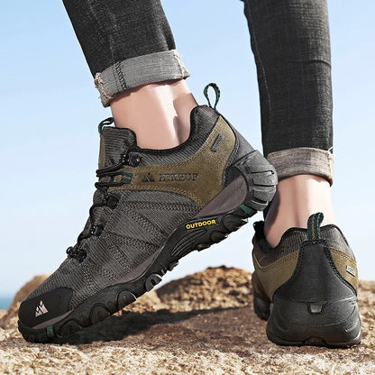 HIKEUP Non-slip Men Hiking Shoes Breathable Outdoor Wear Resistant Splashproof Climbing Men Sneaker Tourism Mountain Shoes