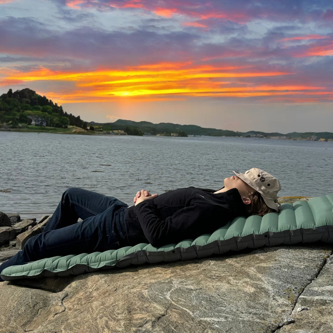 Extra Thick 4 Inch Camping Sleeping Pad Outdoor Camping Self-Inflating Mats Spliceable Hiking Fishing Sleeping Pad