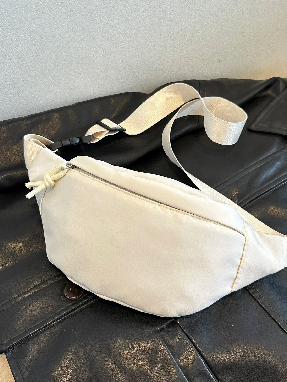 Fanny Pack Women Men Waist Bag Sports Traveling Workout Casual Crossbody Bags Holder Sling Bag Chest Bag