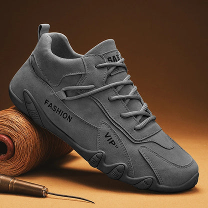 Men’s Outdoor Hiking Shoes – Four-Season Sports Sneakers with Anti-Slip Comfort for Work, Casual & Youth Fashion