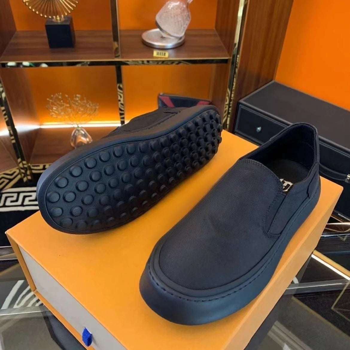 2025 Men’s Spring Summer Ice Silk Casual Shoes – Breathable Slip-On Sneakers with Platform Sole | Lightweight Trendy Board Shoes
