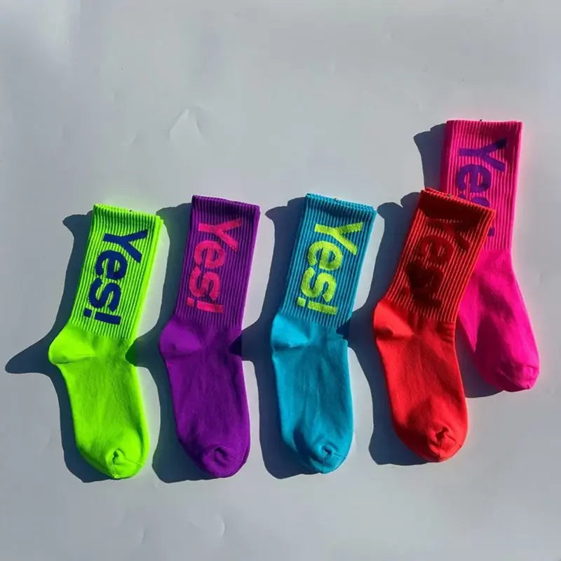 CHUANGERM Men Women Yes Mid Crew Socks Cycling Hiking Skateboarding Sports Street Fashion Breathable Sock